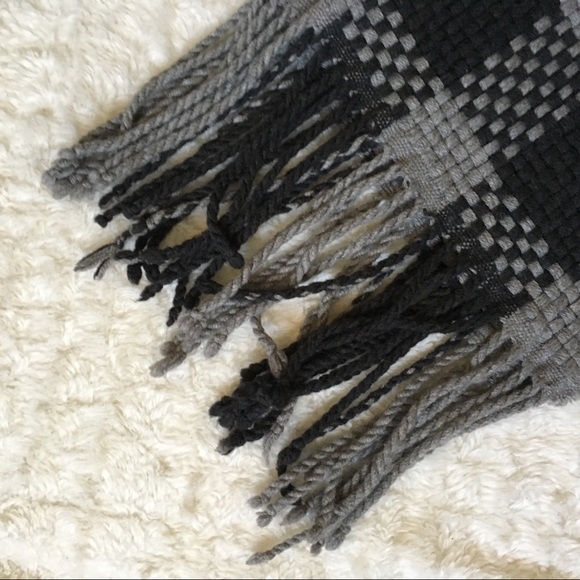 Cozy Charcoal Gray Woven Checkered Scarf w tassels - Picture 3 of 8